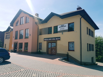 M-DOM   PODŁOGI  DRZWI  OKNA  ROLETY  BRAMY